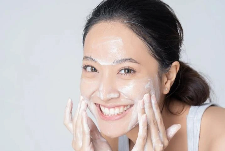 quy trình tẩy tế bào chết da mặt chuẩn